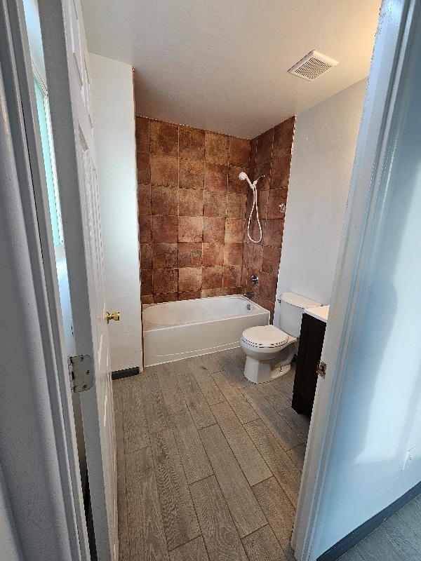 Building Photo - 5070 S Park Ave