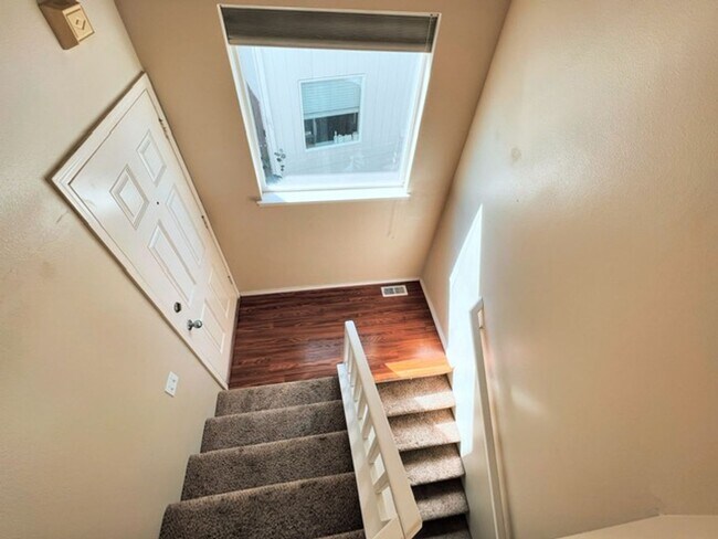 Building Photo - Spacious and Bright Eagle River Home with a Gorgeous View!