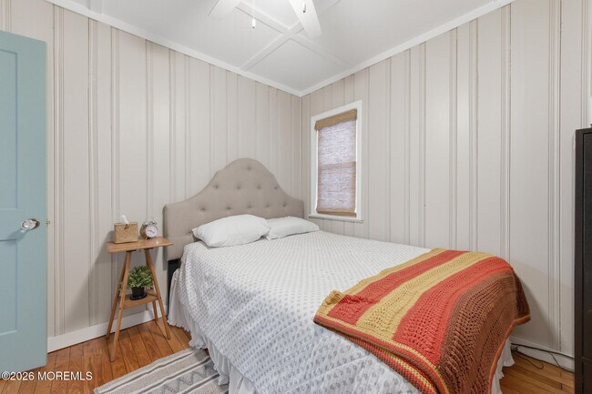 Building Photo - 14 Sunset Rd