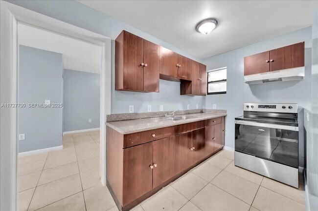 Building Photo - 365 NW 8th St