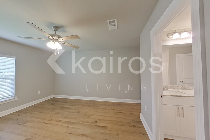 Building Photo - 13709 Pinyon Dr