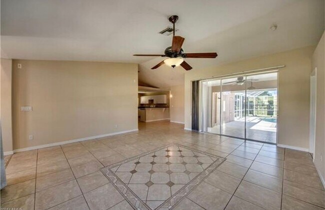 Building Photo - 1322 SW 5th Pl