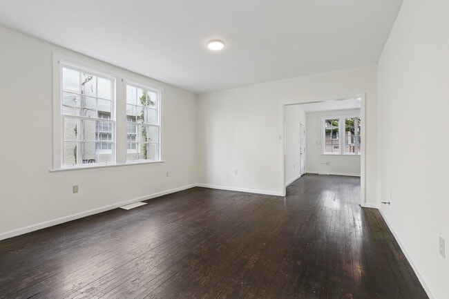 Building Photo - 2830 Palmer Ave