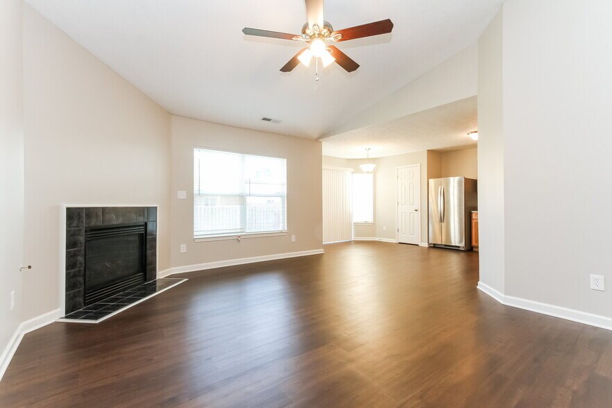 Building Photo - 10941 Minuteman Ct