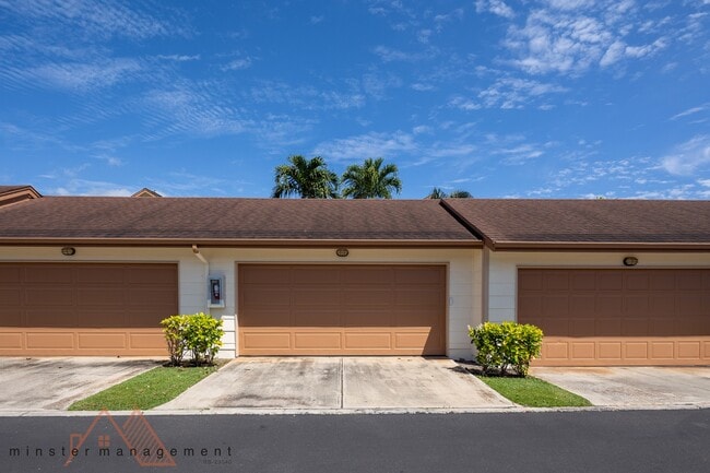 Building Photo - 91-1042-1042 Kaimalie St