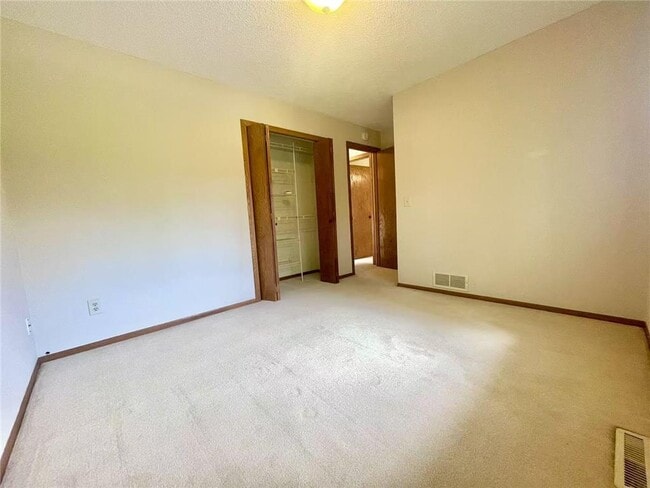 Building Photo - 13438 70th Pl N
