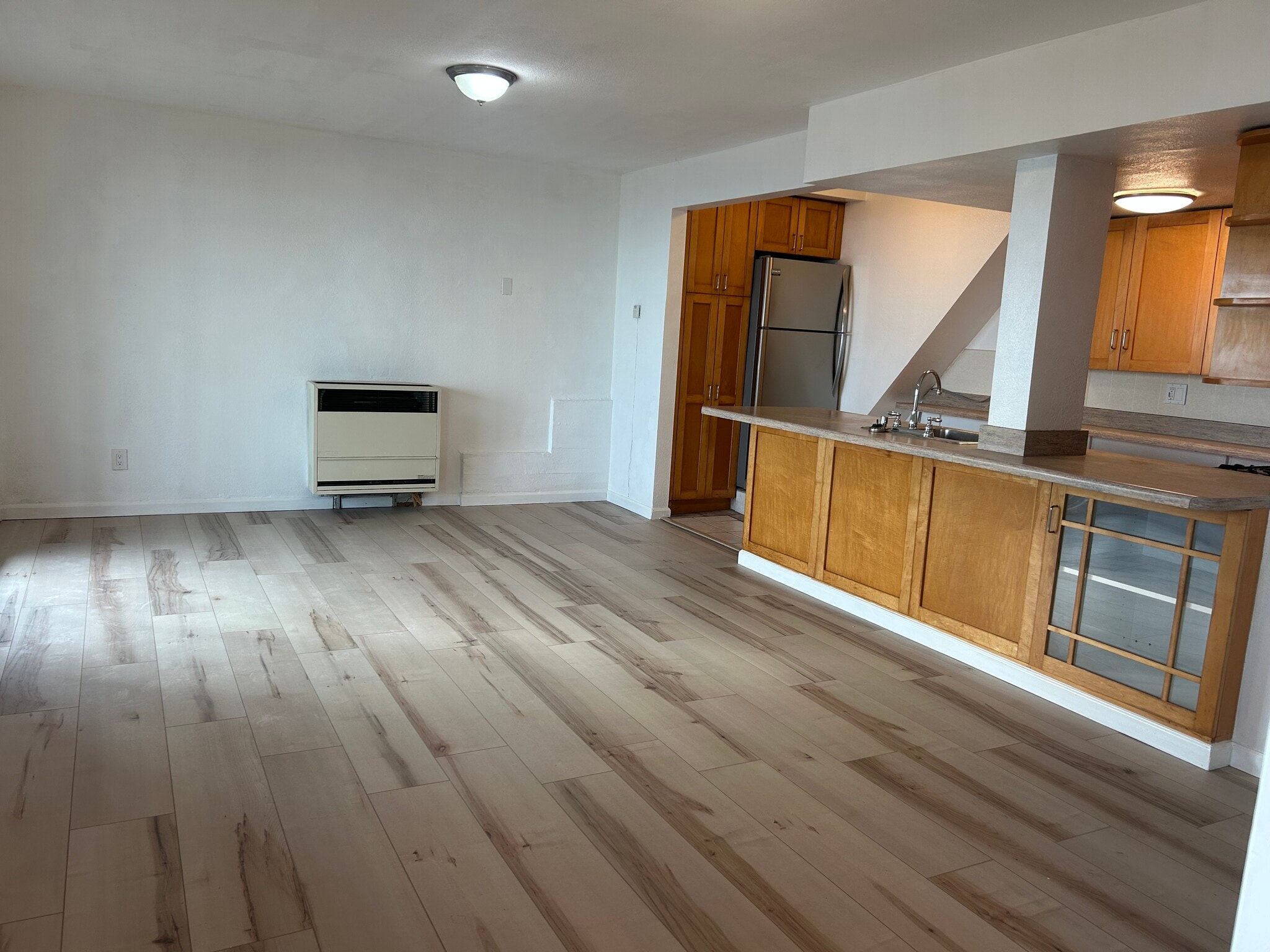 Building Photo - 187 Oakridge Dr