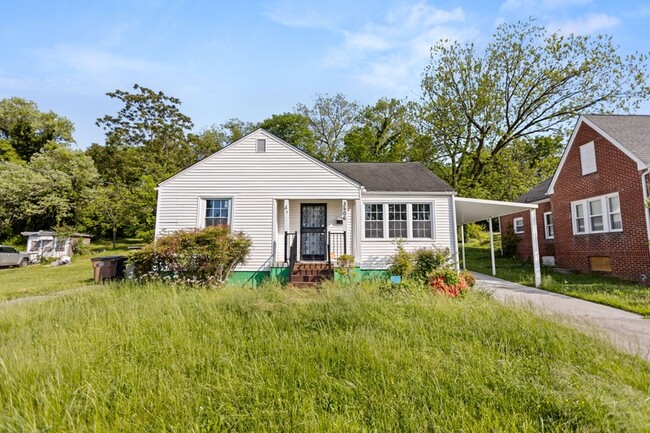 Primary Photo - 3506 Ashland Ave