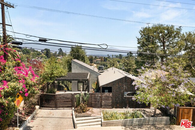 Building Photo - 485 Canyon Vista Dr