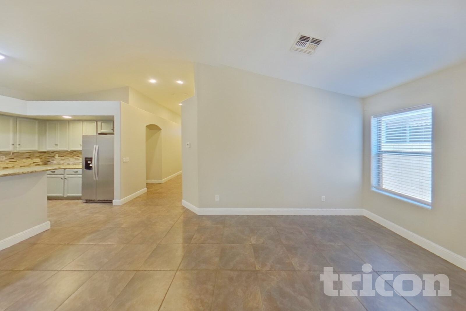 Building Photo - 20711 N Santa Cruz Dr