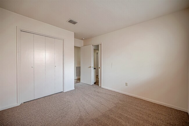 Building Photo - 10607 Silkwood Dr