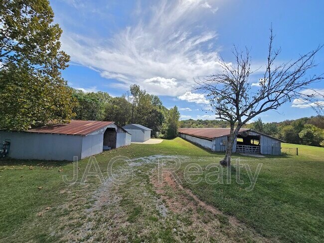 Building Photo - 3320 Griffin Cemetery Rd