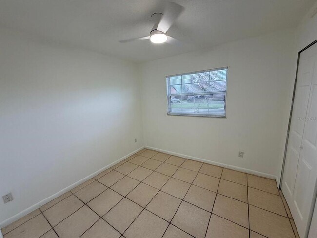 Building Photo - 2510 Sandalwood Dr