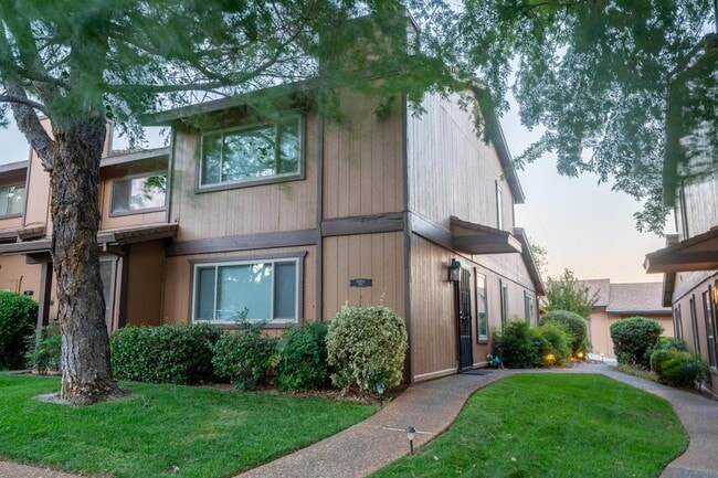 Building Photo - 1979 Bechelli Ln