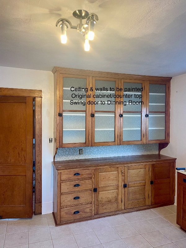 Building Photo - 207 Safford St