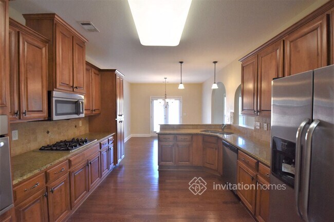 Building Photo - 300 Everly Cir