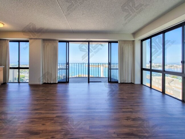 Building Photo - 2BR / 2Bath / 1Pkg - Harbor Square - Utili...