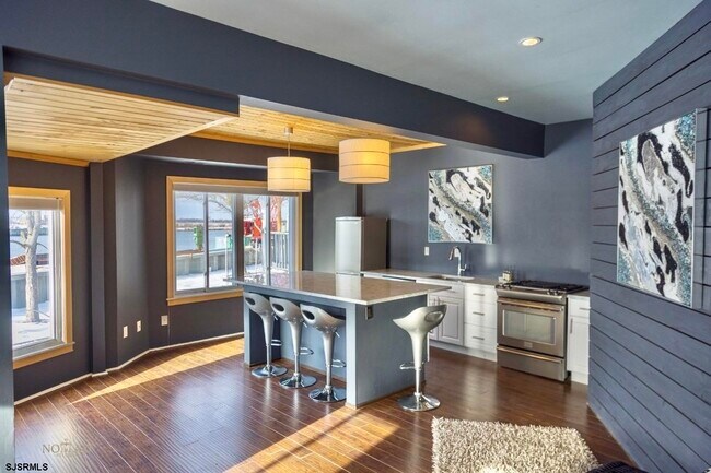 Building Photo - 119 St Davids Pl