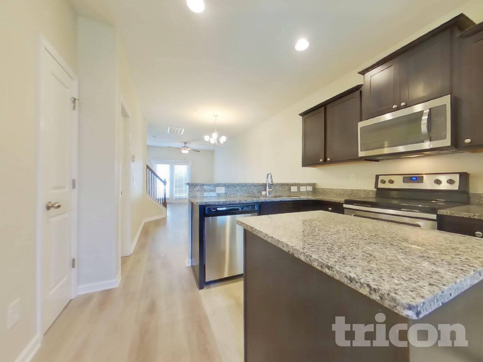 Building Photo - 404 Riverwood Ct