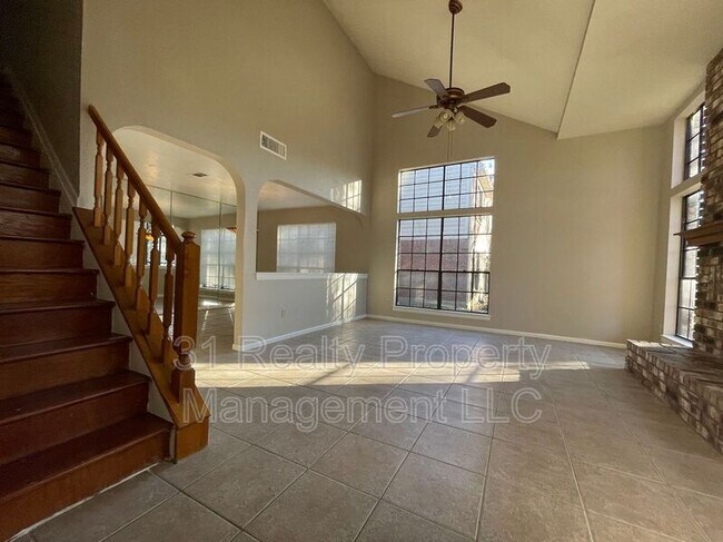 Building Photo - 88 W Rainbow Ridge Cir