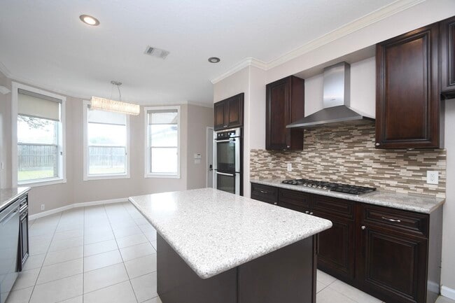 Building Photo - 6223 Presidio Canyon Dr