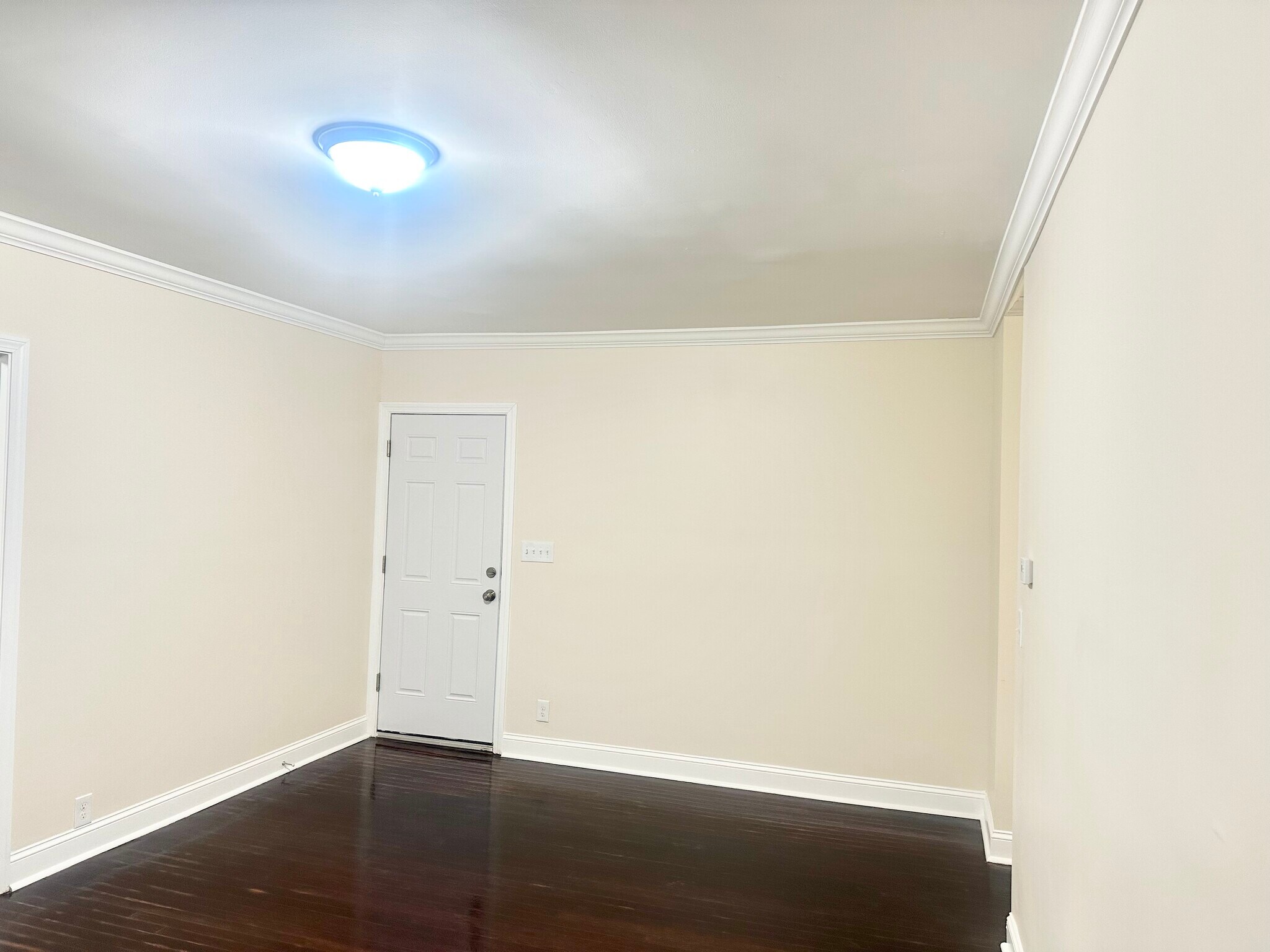 Building Photo - 67 Tremont Ave