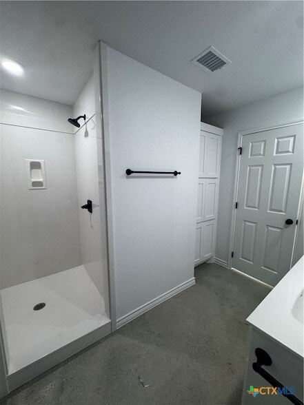 Building Photo - 209 Elbert Ln