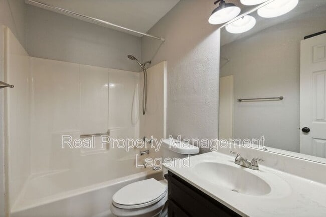 Building Photo - 327 Alyse Rd