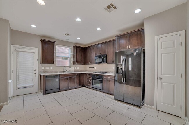 Building Photo - 3939 N Zodiacal Light St