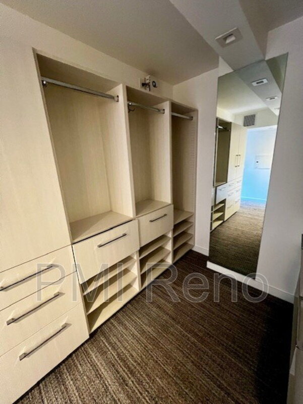 Building Photo - 255 N Sierra St