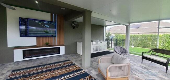 Building Photo - 11987 Globe St