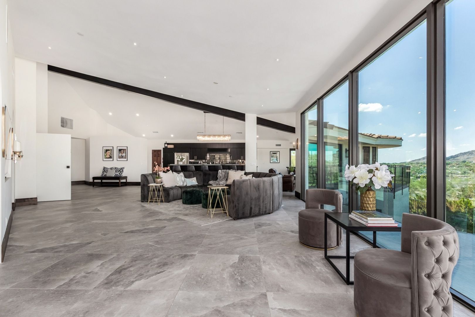 Building Photo - 5655 Camelback Canyon Dr