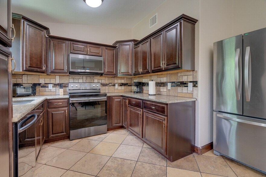 Building Photo - 2609B Wheless Ln