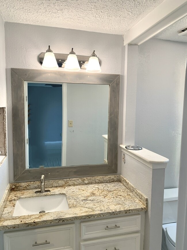 Building Photo - 106 Land Grant Ct