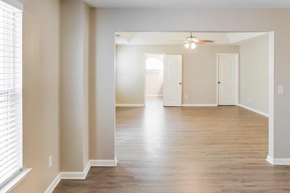 Building Photo - 119 Crescent Brook Crossing