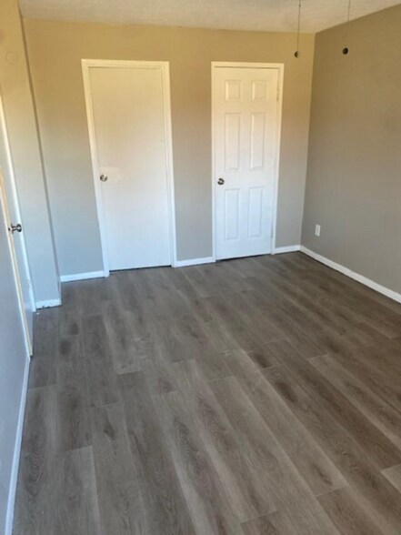 Building Photo - 7809 Dawn Rd