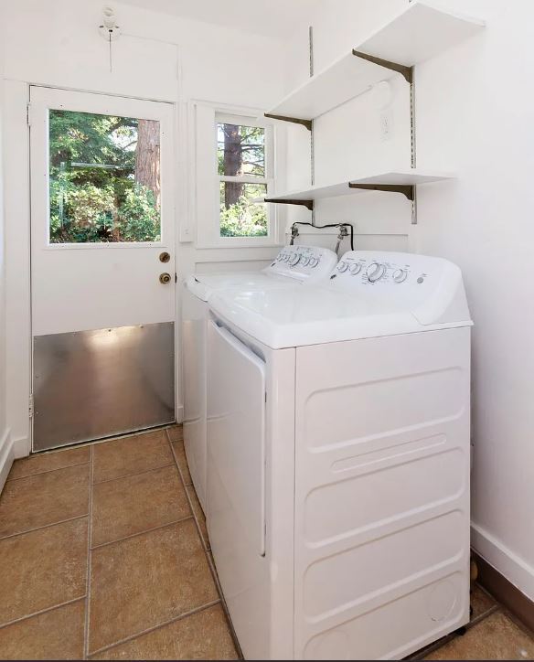 Building Photo - 49 Beverly Rd