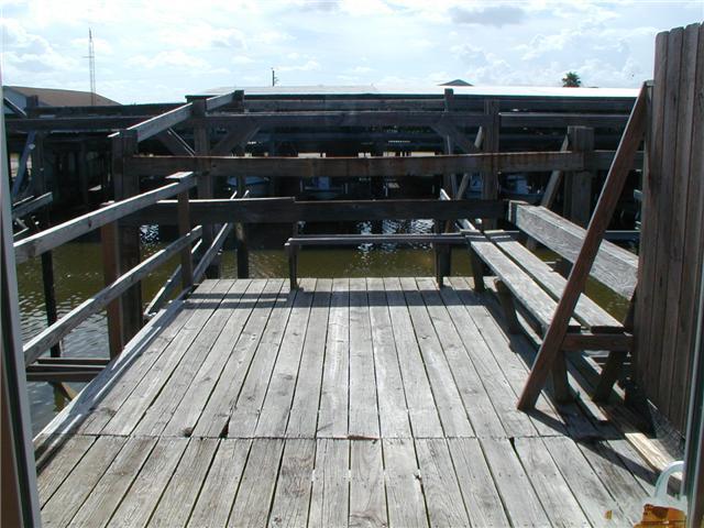 Building Photo - 415 Galley Way