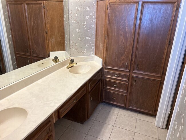 Building Photo - 101 Nancy Dr