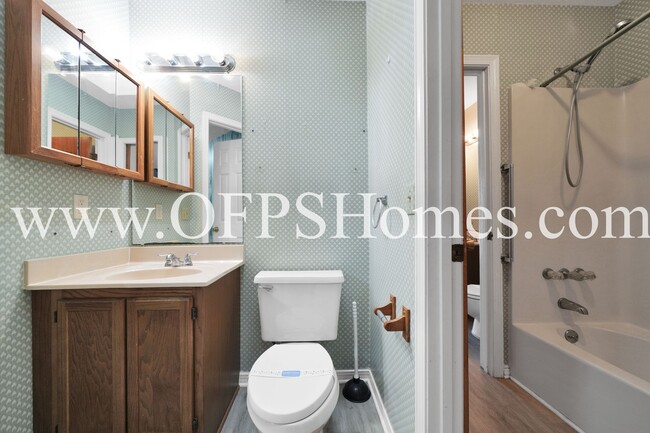 Building Photo - 2 bed Townhome in Fort Walton Beach