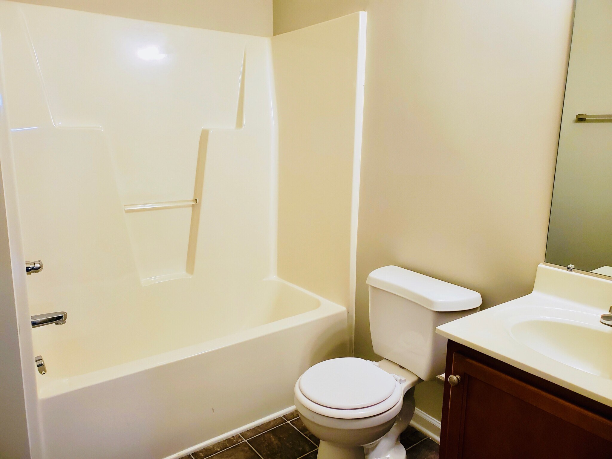 Building Photo - 650 Ganyard Farm Way, 43