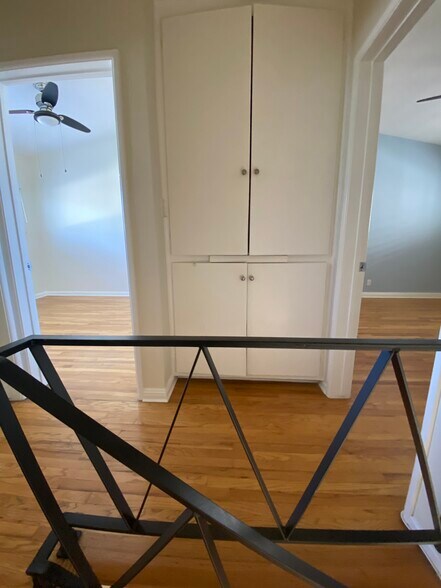 Linen Closet - 14333 Albers St