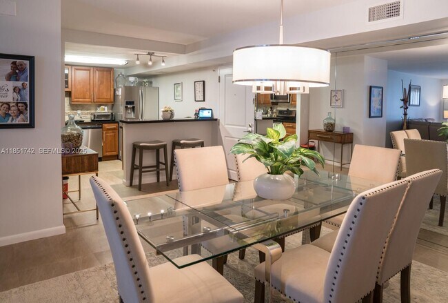 Building Photo - 1800 S Ocean Blvd