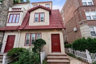 Building Photo - Single Family - Free Laundry - Blocks Clev...