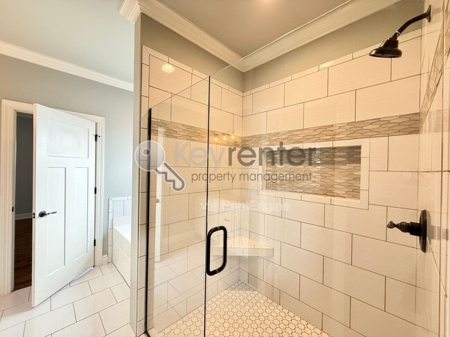 Building Photo - 2611 Wendell Wy