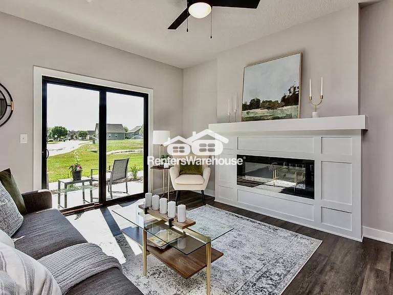 Building Photo - 3622 NE Kara Ln