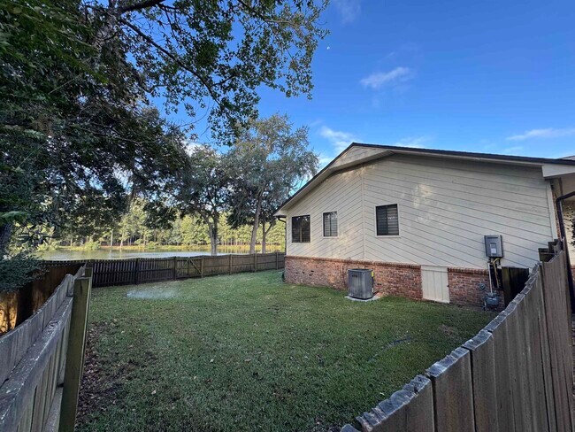 Building Photo - 7140 Beech Rdg Trl