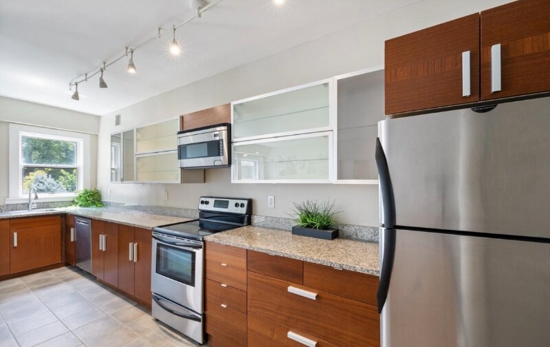 Building Photo - 3901 Cathedral Ave NW