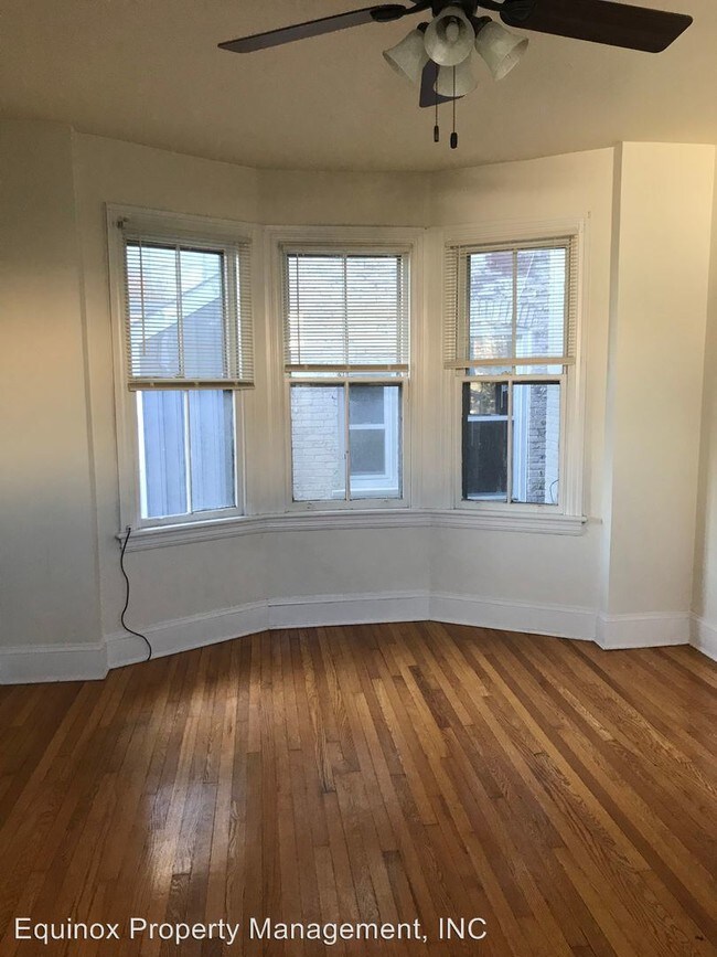 Building Photo - 636 N New St