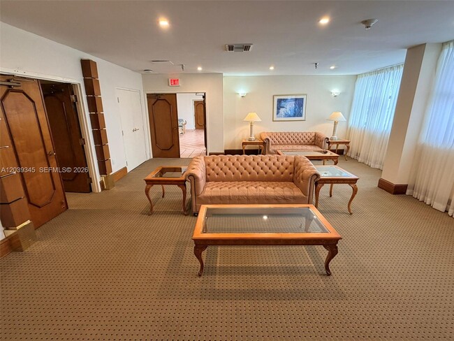 Building Photo - 5757 Collins Ave